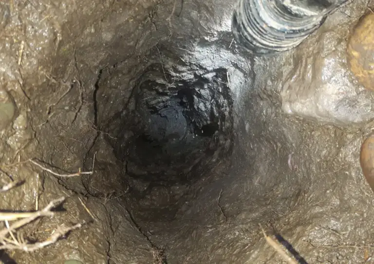 pozo con agua subterránea